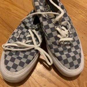 Checkered Black and White Vans Low Top Size 7
